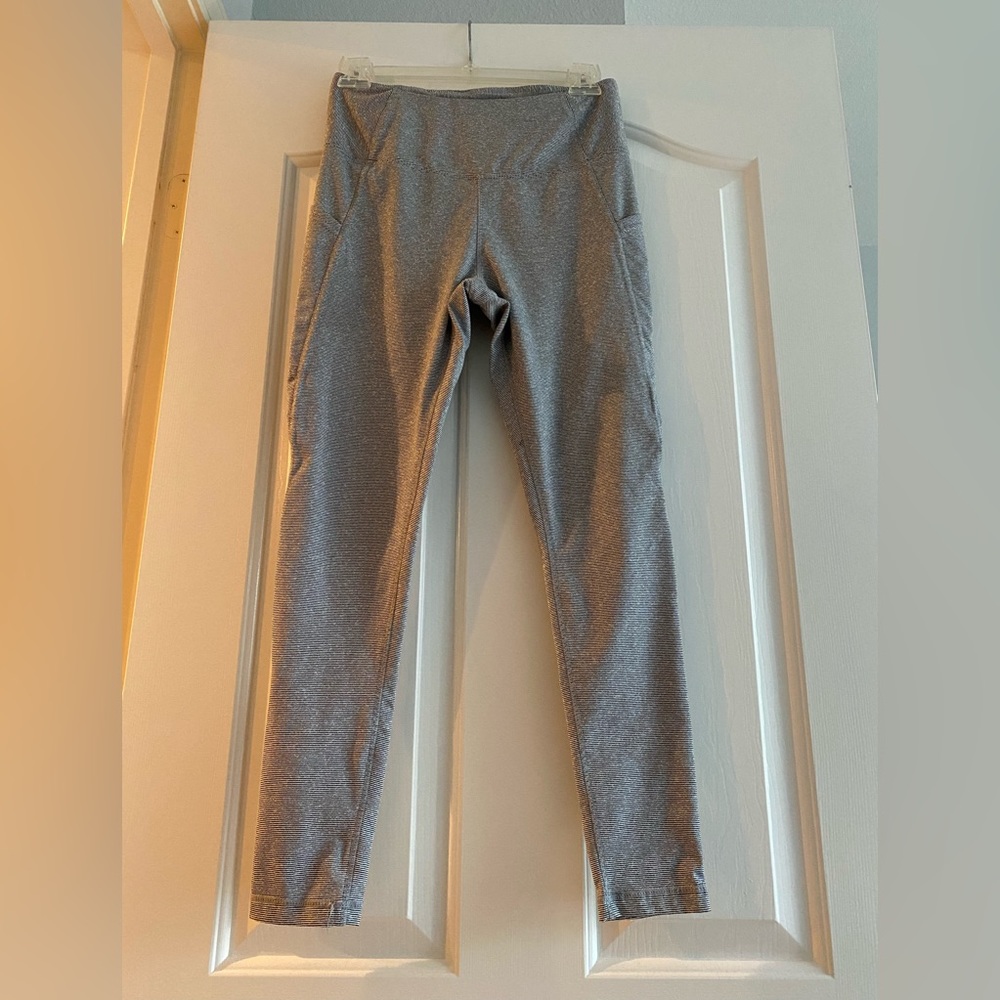 LIKE NEW - WORN ONCE! Danskin leggings